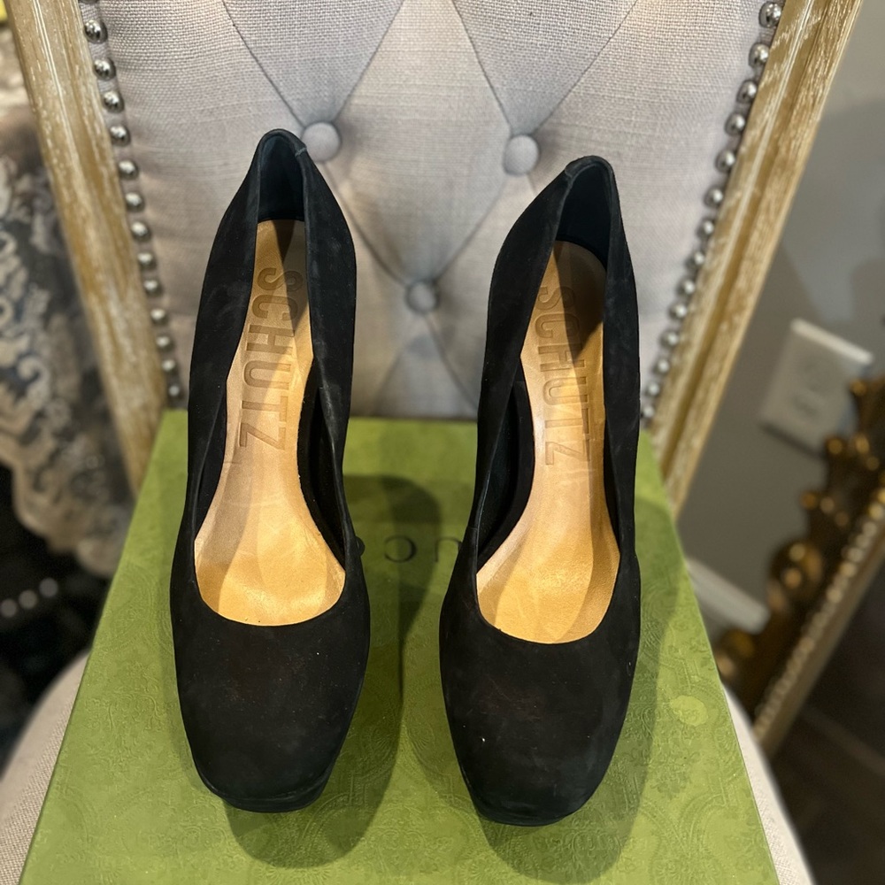 SCHUTZ Black Heels Classic Pumps